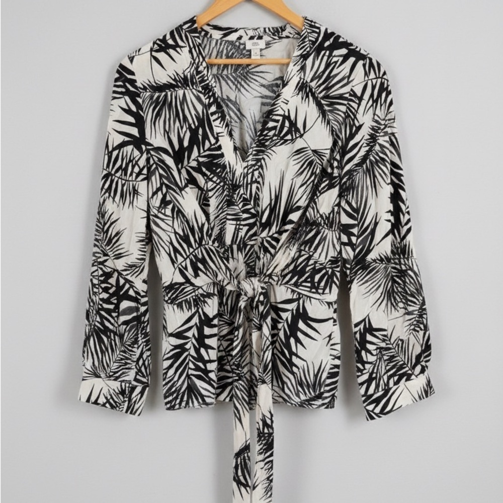 River Island Monochrome Leaf Print Blouse